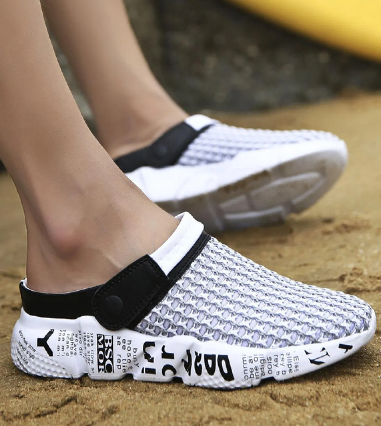 2022 New Summer Mesh Scarpe Sandali da uomo Pantofole da spiaggia Zoccoli Uomo Altezza Aumento Sneaker Sandali Piattaforma Sanda