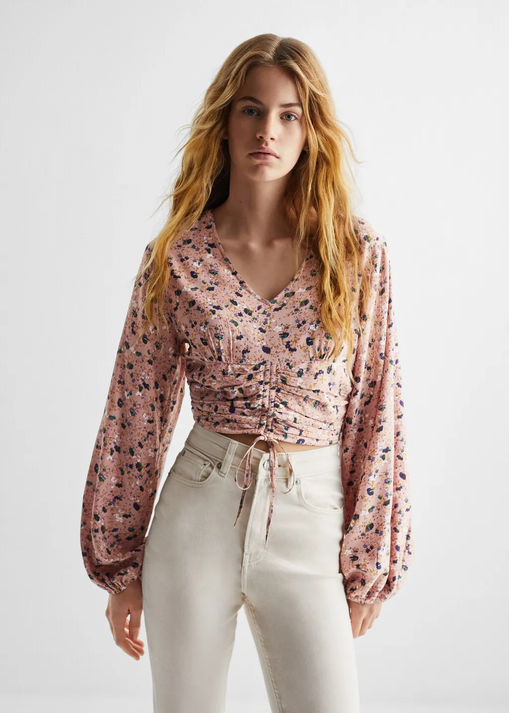 Blusa floreale nodo