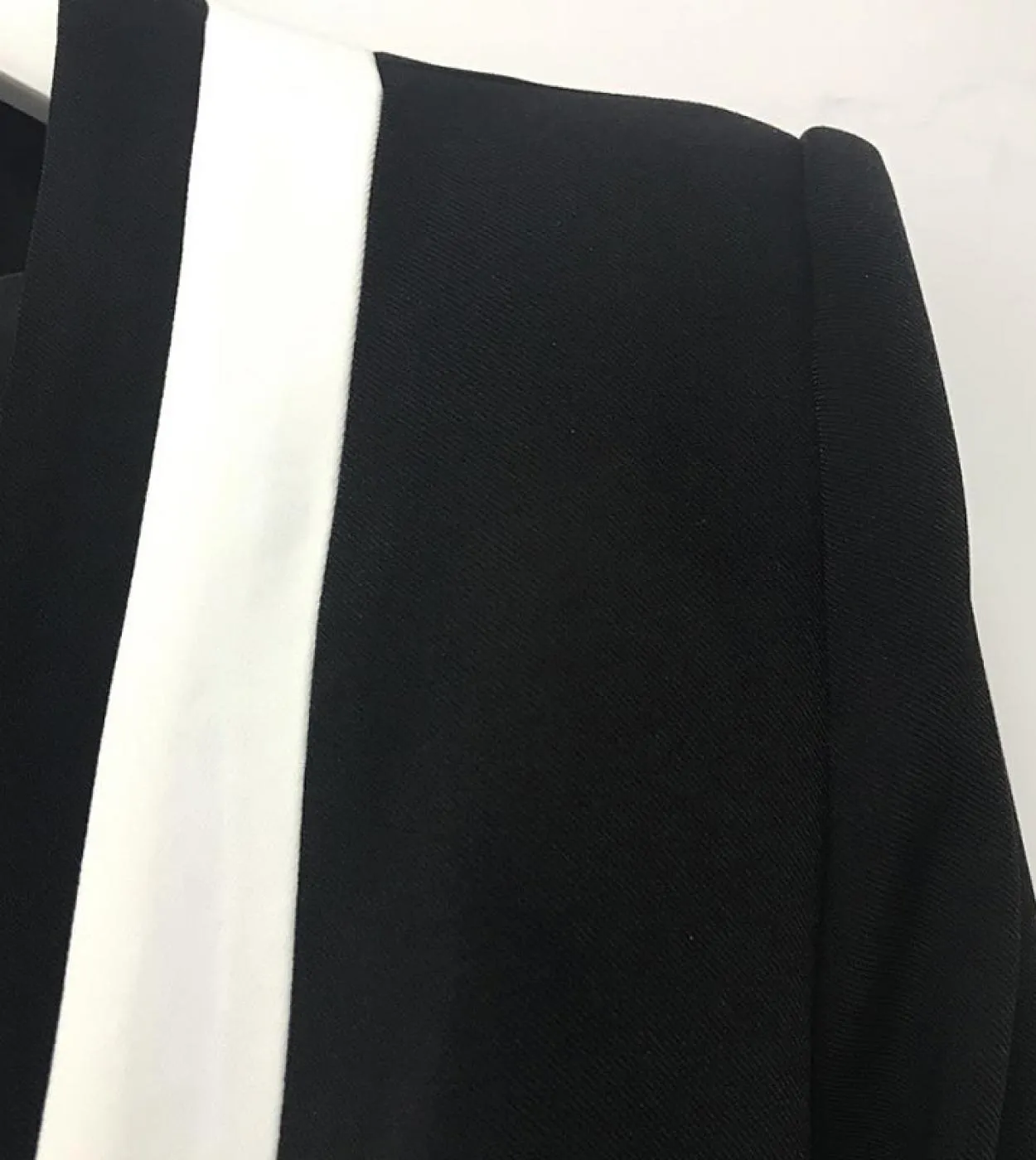 Giacca blazer da donna di nuova moda di alta qualità Giacca da donna classica nera color block con bottoni in metallo