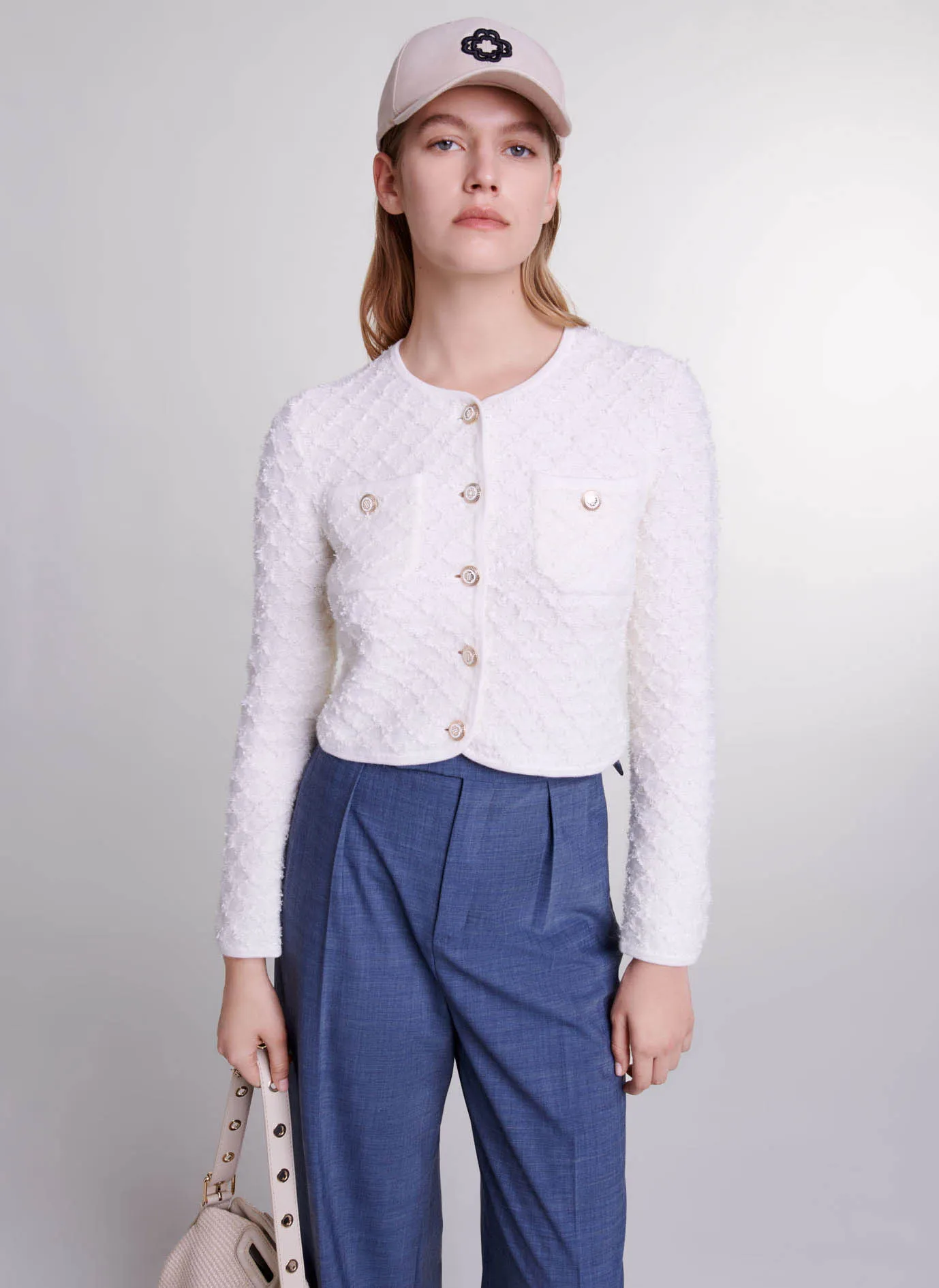  MAJE   Cardigan corto dritto scollo tondo in maglia | Bianco