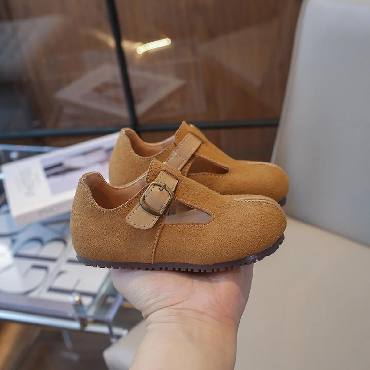 Nuova primavera punta divisa per bambini scarpe kaki ragazza giallo retrò scarpe di design di lusso per ragazze scarpe casual in