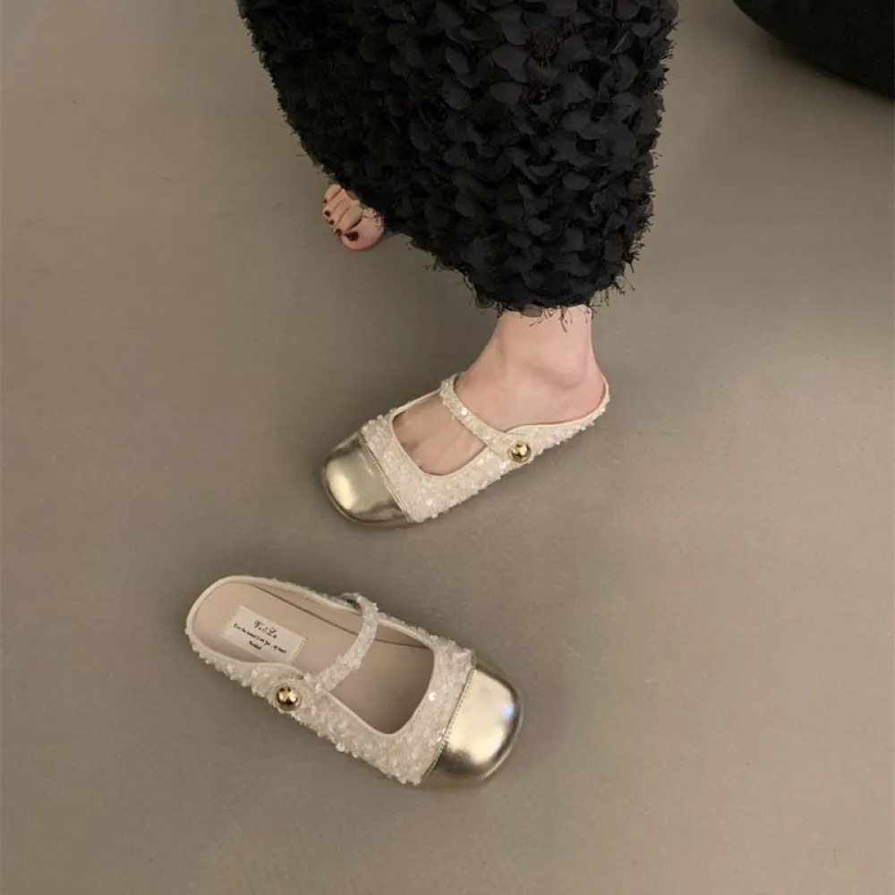 Piccole e profumate pantofole Baotou francesi con paillettes per le donne 2024 Temperamento stile primavera ed estate Mary Jane