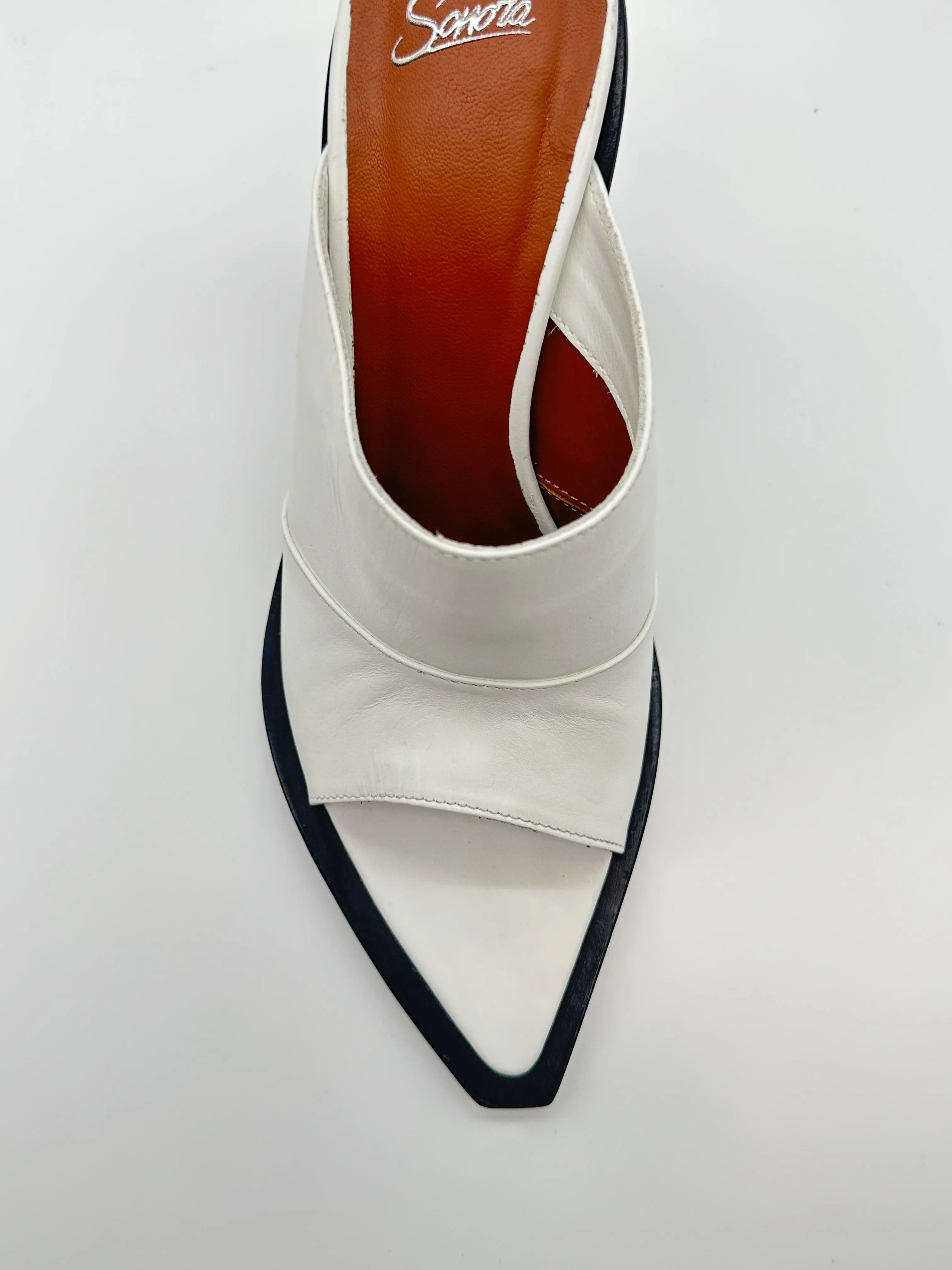 Soledad Mules